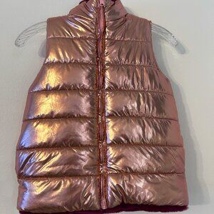 Girls Reversible Vest Burgundy Faux Fur / Gold M